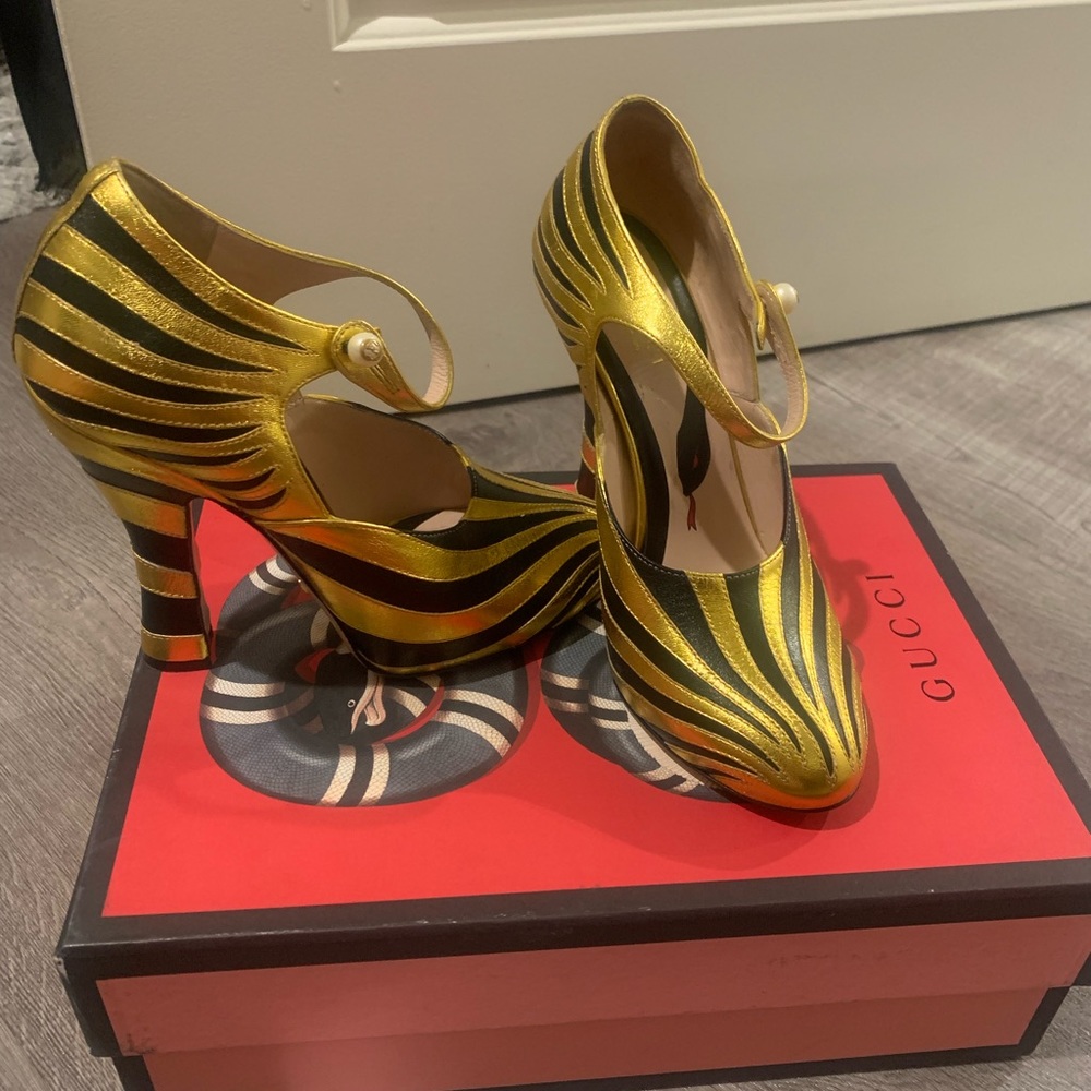 Gucci gold,black,pearl heels.Super edgy and sexy..Size 37, only worn twice.
